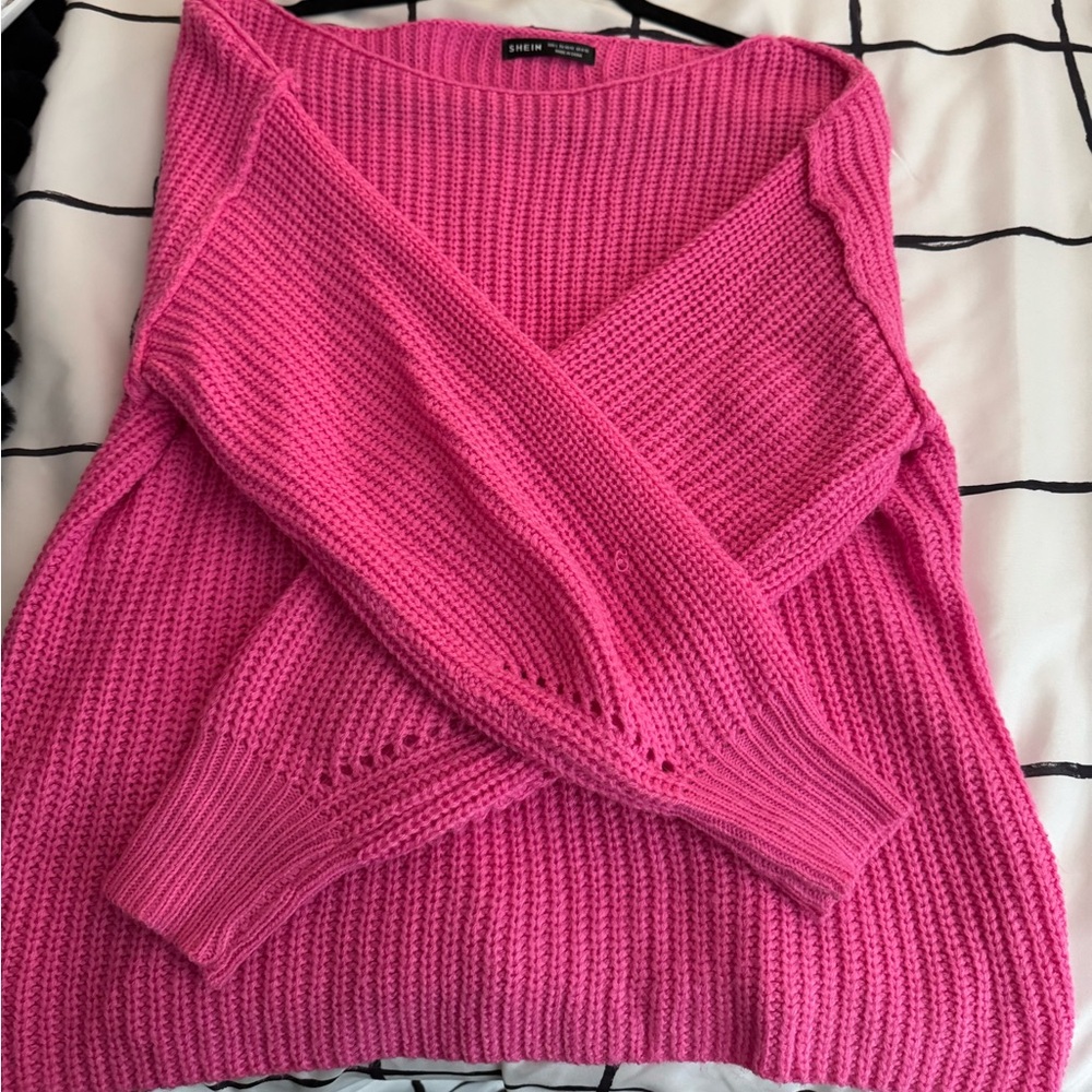 pink sweater